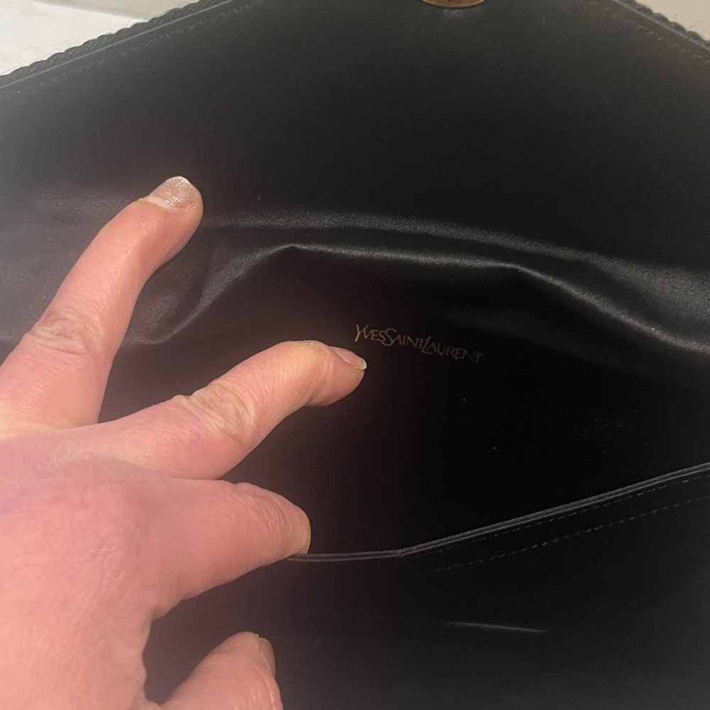 GWP silk Saint Laurent clutch - Picture 9 of 9